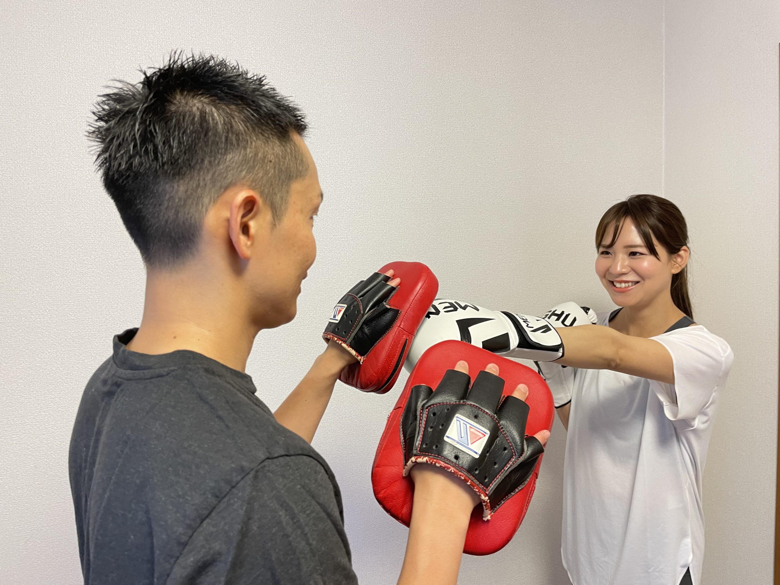 morefit(モアフィット)ミットトレーナー視点